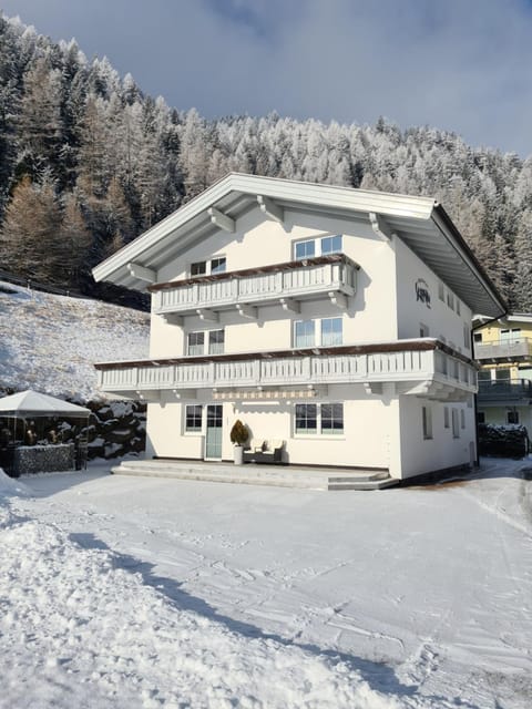 Property building, Winter