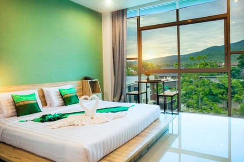Bed, Bedroom, Mountain view