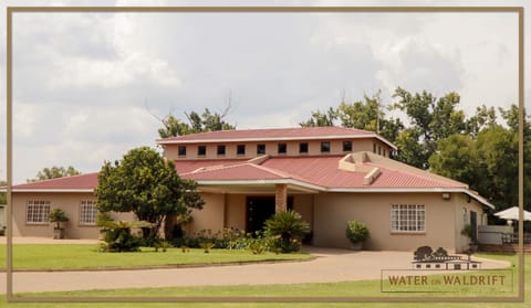 Property building, Garden, Garden view