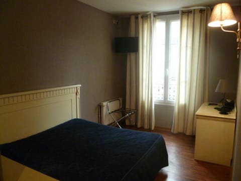 Au limousin Hotel in Levallois-Perret