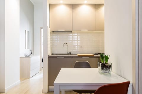 Fan House 22 San Siro 2 camere Wi-fi Netflix Apartment in Milan