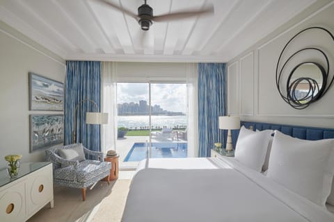 Bedroom, Pool view