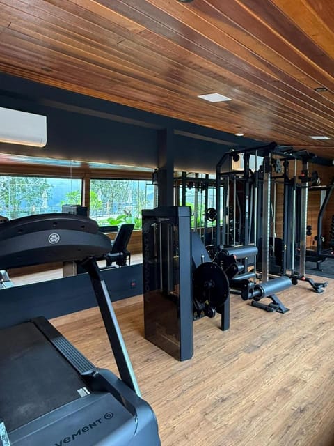 Fitness centre/facilities, Seating area, Landmark view, internet, air conditioner