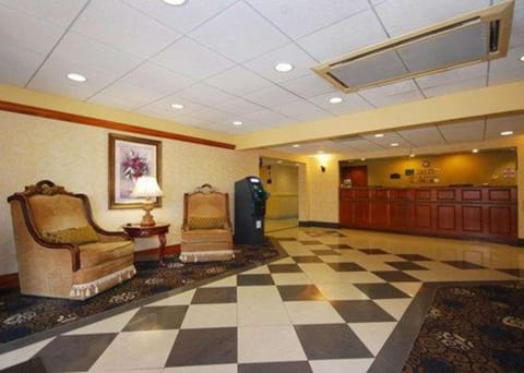 Lobby or reception, On site