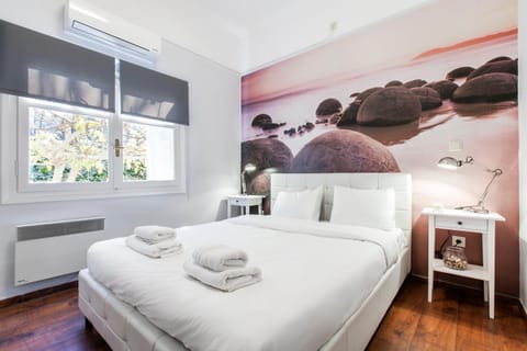 Trendy Minimal Flat in posh Athens Apartment in Chalandri