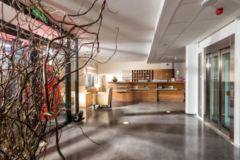 Library, Lobby or reception