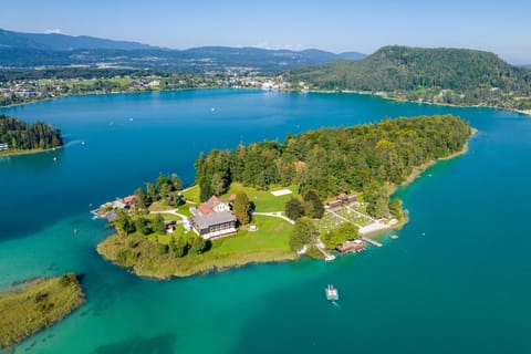 Inselhotel Faakersee Hotel in Villach