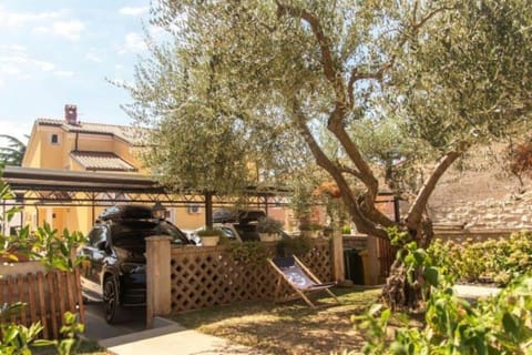 Linda Apartments Zambrattia Bed and Breakfast in Istria County