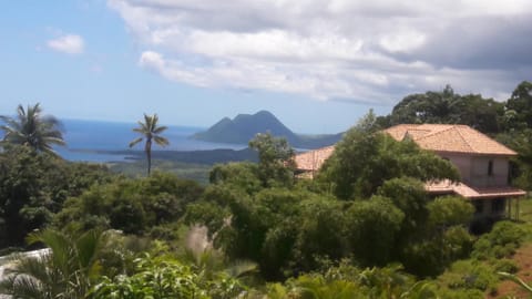 Neighbourhood, Natural landscape