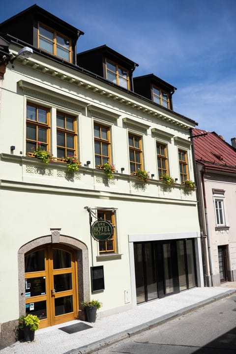 Property building, Facade/entrance, Street view