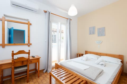 Aratos Hotel Hotel in Paros