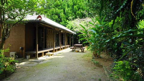 Property building, Day, Garden, Garden view