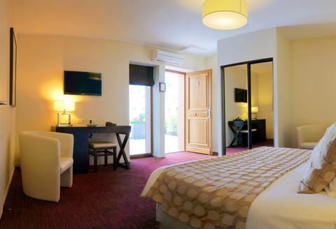 Hôtel Burgevin Hotel in Centre-Val de Loire