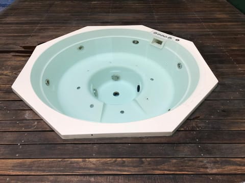 Property building, Spa and wellness centre/facilities, Swimming pool, Swimming pool