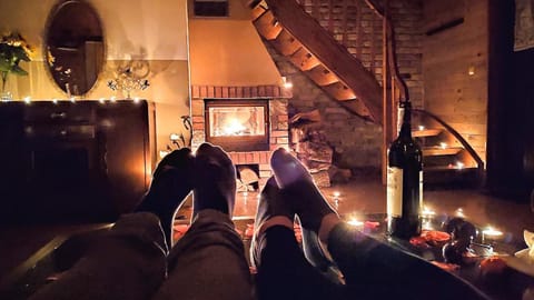 Living room, Seating area, fireplace
