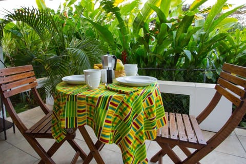 Patio, Food close-up, Day, Garden, View (from property/room), Balcony/Terrace, Balcony/Terrace, Banquet/Function facilities, Dining area, Garden view, Garden view, Family