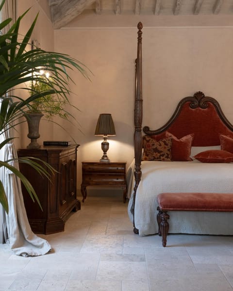 Seating area, Bedroom
