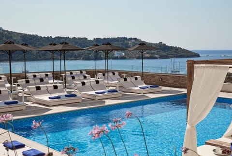 Property building, Nearby landmark, Natural landscape, View (from property/room), Mountain view, Sea view, Swimming pool