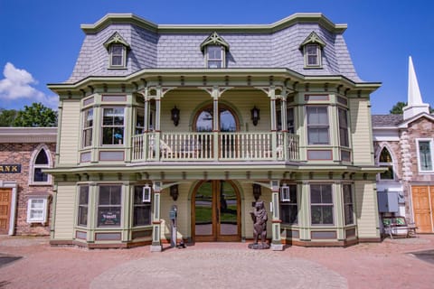 Property building, Facade/entrance