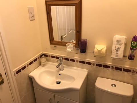 Clayhanger Guest House Bed and Breakfast in Newcastle-under-Lyme