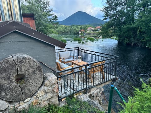 Day, View (from property/room), Balcony/Terrace, Mountain view, River view