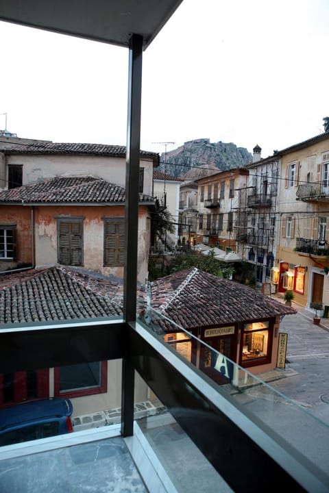 Nearby landmark, Neighbourhood, Balcony/Terrace, City view, Street view