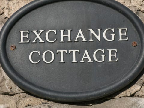 Exchange Cottage House in High Peak District