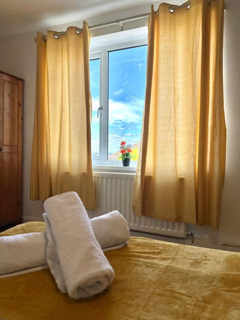 Langdale House 5 bedroom 7 beds 3 bathrooms Vacation rental in Derby