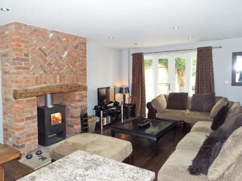 Alveton House in Staffordshire Moorlands District