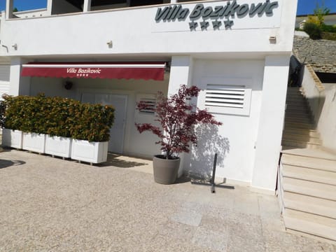 Beach Villa Bozikovic Bed and Breakfast in Podstrana