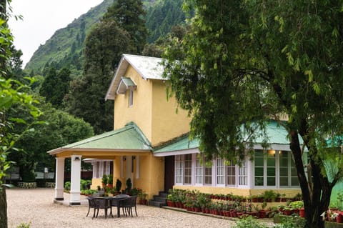 Property building, Garden view, Mountain view