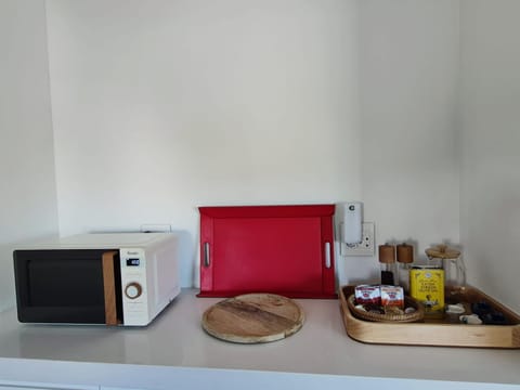 Coffee/tea facilities, Kitchen or kitchenette