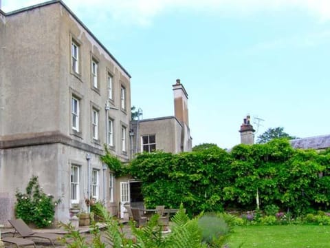 Cook's Flat Apartment in Wrexham
