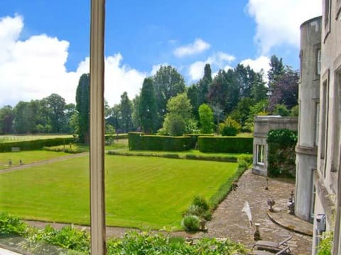 Cook's Flat Apartment in Wrexham