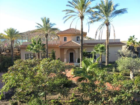 Facade/entrance, Off site, Garden, Lobby or reception, On site, Garden view