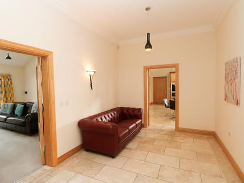 Manor House House in Chesterfield