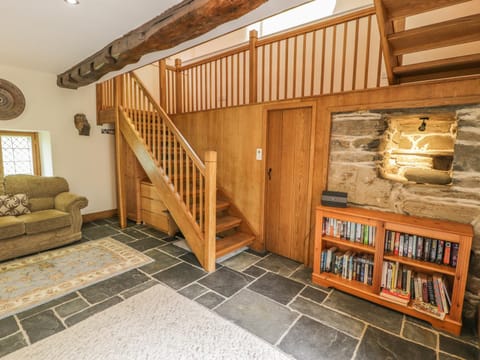 Hendoll Barn House in Wales