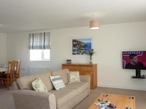 28 Clock Tower Court Apartment in England