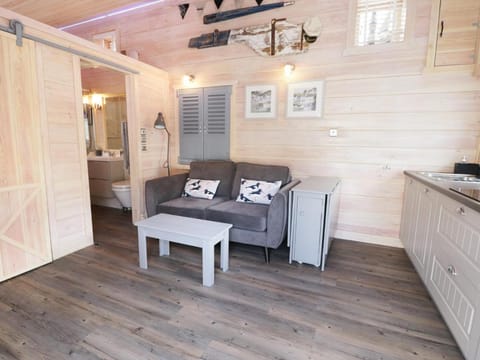 Old Joiners Shop House in High Street