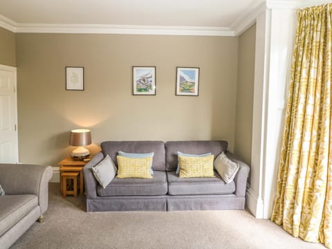 Talbot House House in Castleton