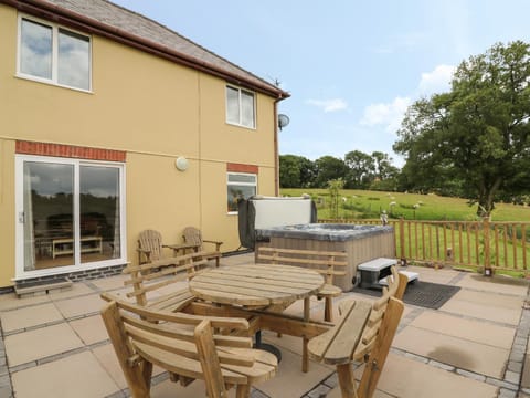 Pheasant Wood House in Wales