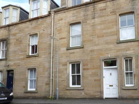 3 Queen Marys Buildings Apartment in England