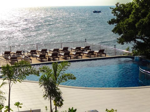 Pool view, Sea view, Swimming pool