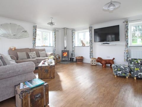 Omalast House in England