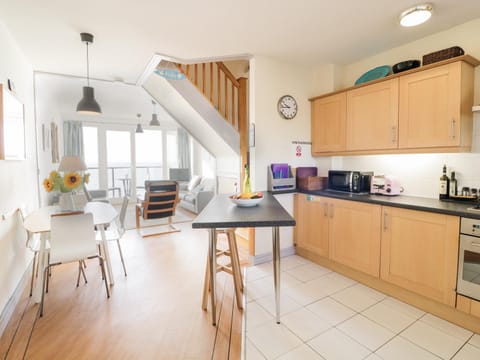 12 West End Point Apartment in Pwllheli