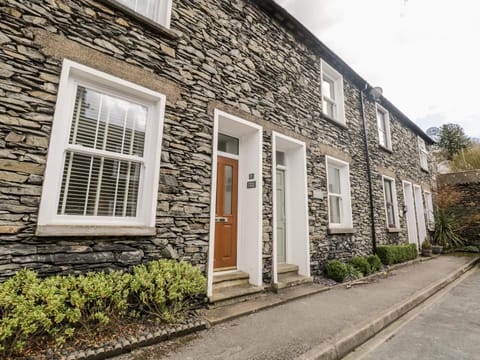 Raglan Cottage House in Bowness-on-Windermere