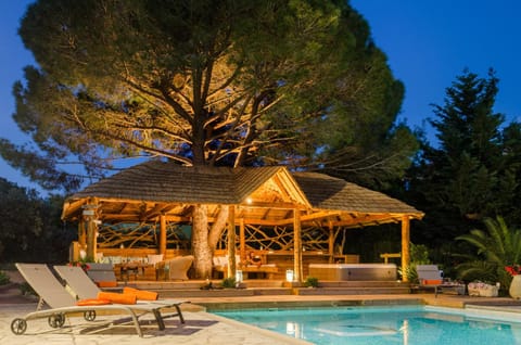 Night, Summer, Hot Tub, Balcony/Terrace, Pool view