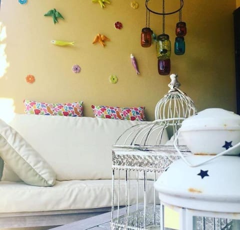 Communal lounge/ TV room, Garden, Garden view