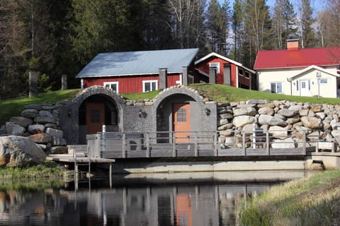 Nearby landmark