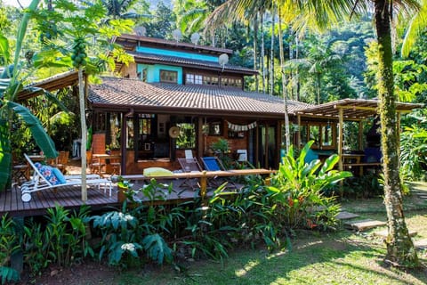 Property building, Patio, BBQ facilities, Breakfast